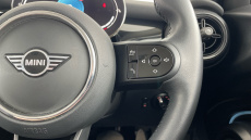 MINI Hatchback 1.5 Cooper Classic Premium 5dr Auto Petrol Hatchback